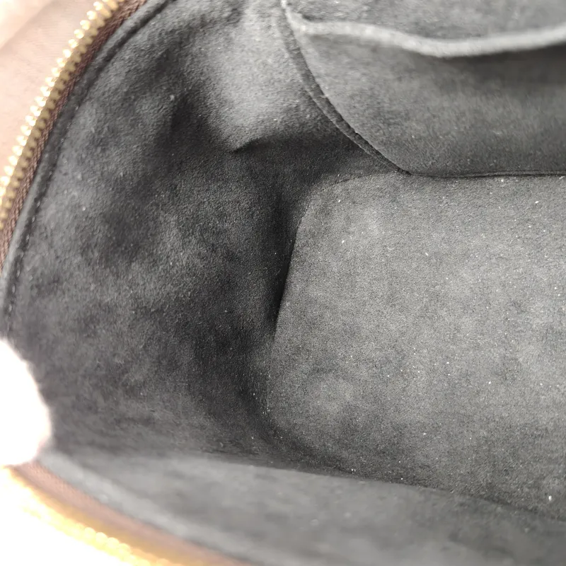 Louis Vuitton Shoulder Bag VANITY Cosmetic Bag Monogram PVC Small19 × 11 × 13 cm — detail view 2 of 17