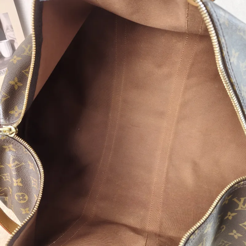 Louis Vuitton Crossbody Bag Keepall 55 Shoulder Strap Edition Monogram PVC One Size 55 × 26 × 31 cm — detail view 10 of 16