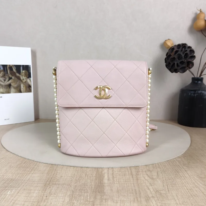Chanel Crossbody Bag Pearl Crossbody Bag Pink Calfskin One Size 19 × 8 × 19 cm 31