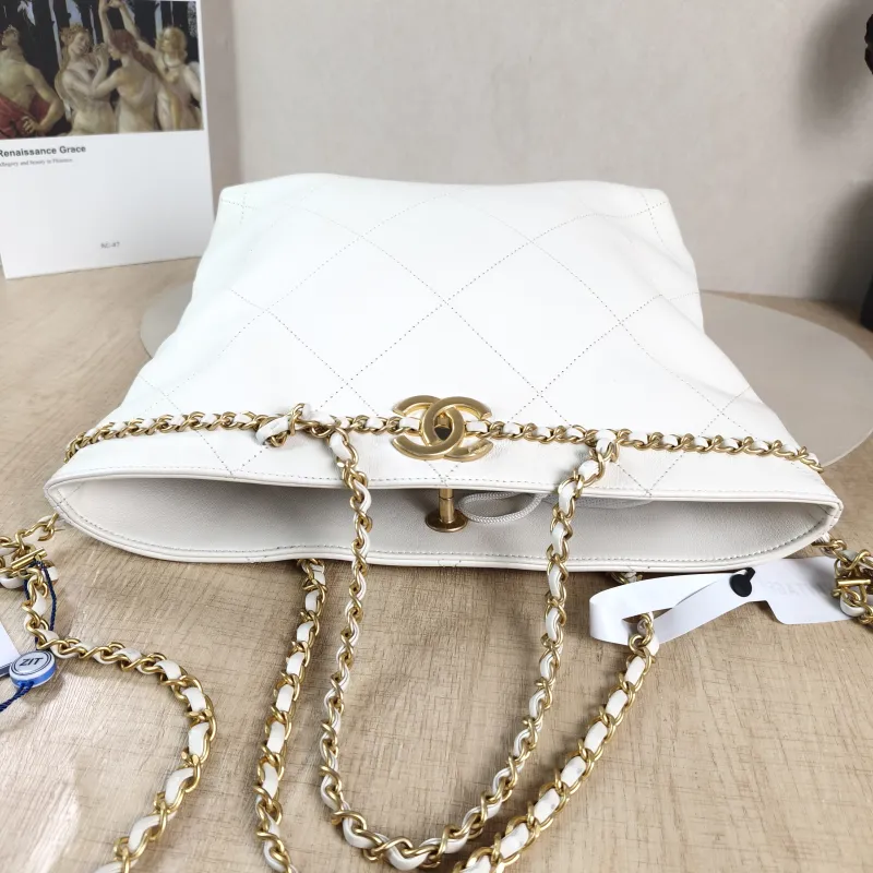 Chanel Shoulder Bag Tote Bag White Gold Calfskin One Size 25 × 7 × 24 cm 31 — detail view 7 of 10