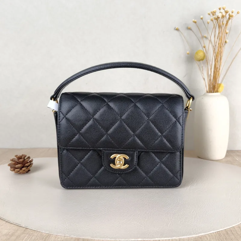 Chanel Crossbody Bag24k Black Calfskin Small20 × 5 × 16 cm