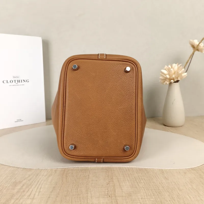 Hermès Top Handle Bag Picotin Lock 18 1834 Saddle Leather Small18 × 13 × 18 cm — cover view 5 of 5