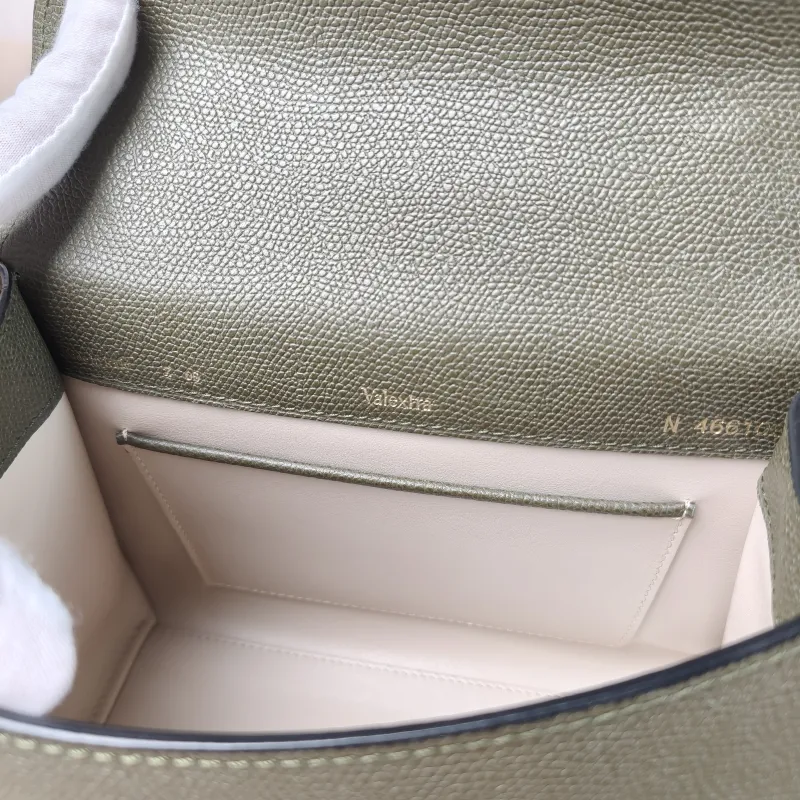 Valextra Crossbody Bag lside Top Handle Crossbody Bag Green Calfskin Small 22 × 12 × 16 cm — detail view 4 of 16