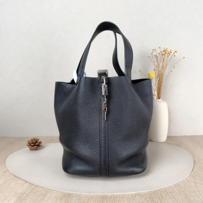 Hermès Top Handle Bag Picotin Lock 22 22Black TC Calfskin Medium22 × 18 × 21 cm