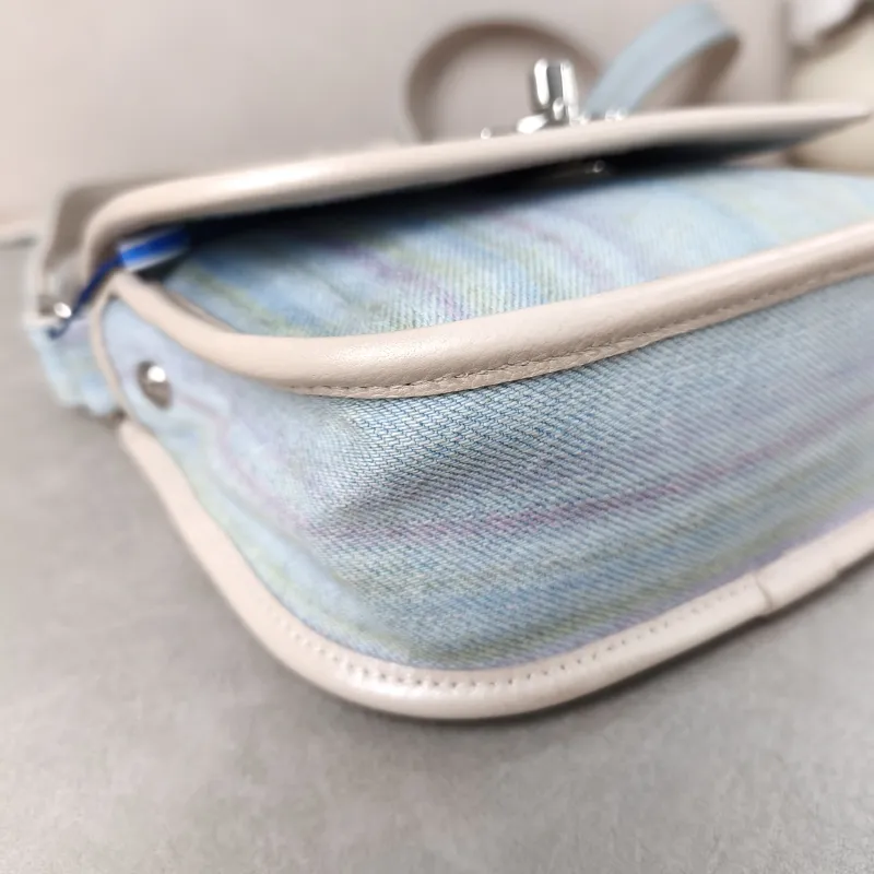 Chanel Crossbody Bag Crossbody Bag One Size17 × 6 × 14 cm — detail view 5 of 15