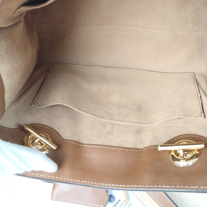 GUCCI Shoulder Bag Padlock Tote Monogram PVC Medium26 × 10 × 18 cm — detail view 1 of 12