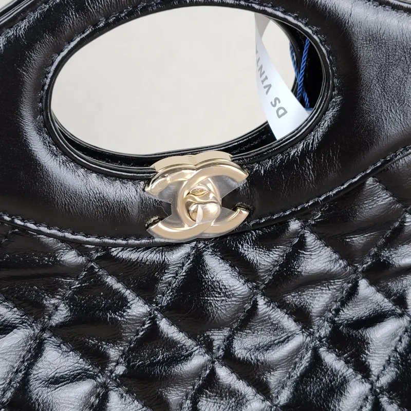 Chanel Crossbody Bag31Bag Black Waxed Leathermini23 × 5.5 × 22 cm — detail view 6 of 12