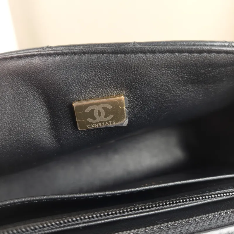 Chanel Crossbody Bag Classic Flap Large Mini CF Mini Black SL ambskin mini 20 × 6 × 12 cm — detail view 10 of 14
