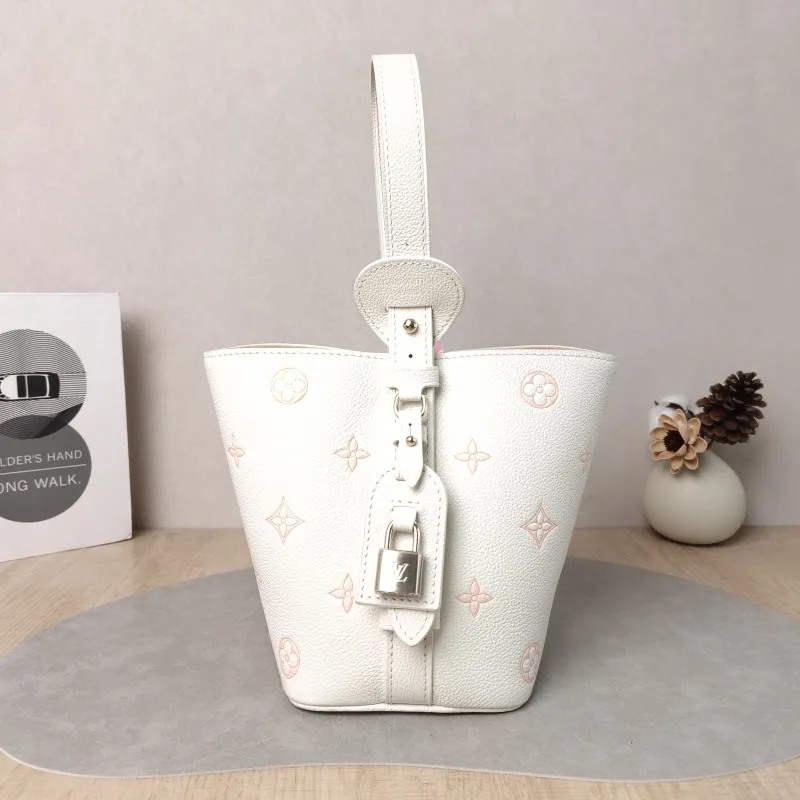 Louis Vuitton Top Handle Bag ALL IN BB White · Pink Calfskin BB 16 × 12 × 18 cm
