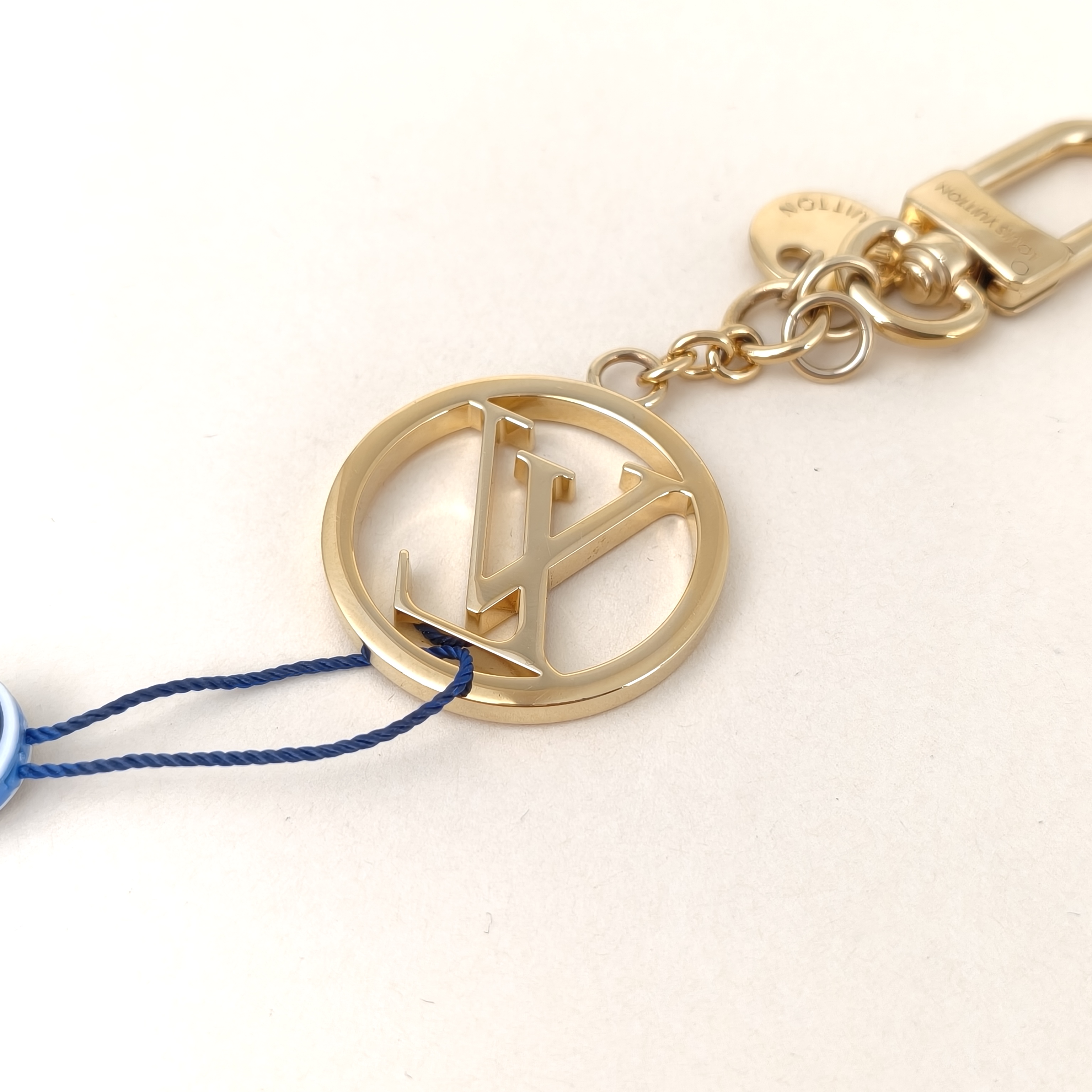 Louis Vuitton Key Ring logo Key Ring Gold 11.5cm — cover view 7 of 8