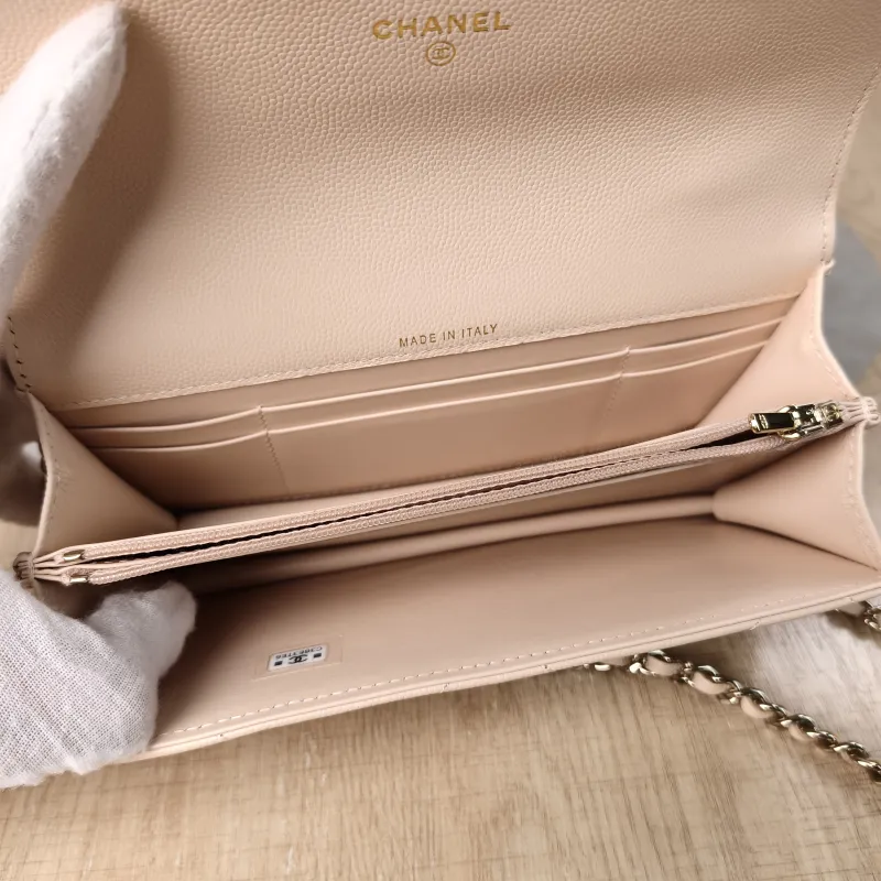 Chanel Crossbody Bag woc Pink Grained Calfskin One Size 19.2 × 3.5 × 12.3 cm — detail view 5 of 12