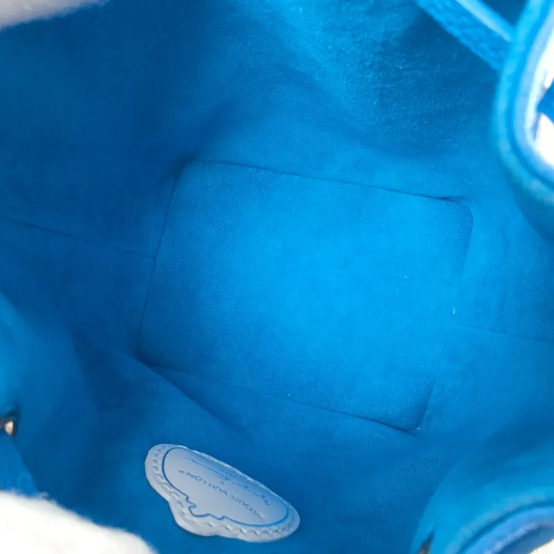 Louis Vuitton Shoulder Bag NANO NOÉ Bucket Bag Nano - Calfskin nano 13 × 10 × 16 cm — detail view 4 of 11