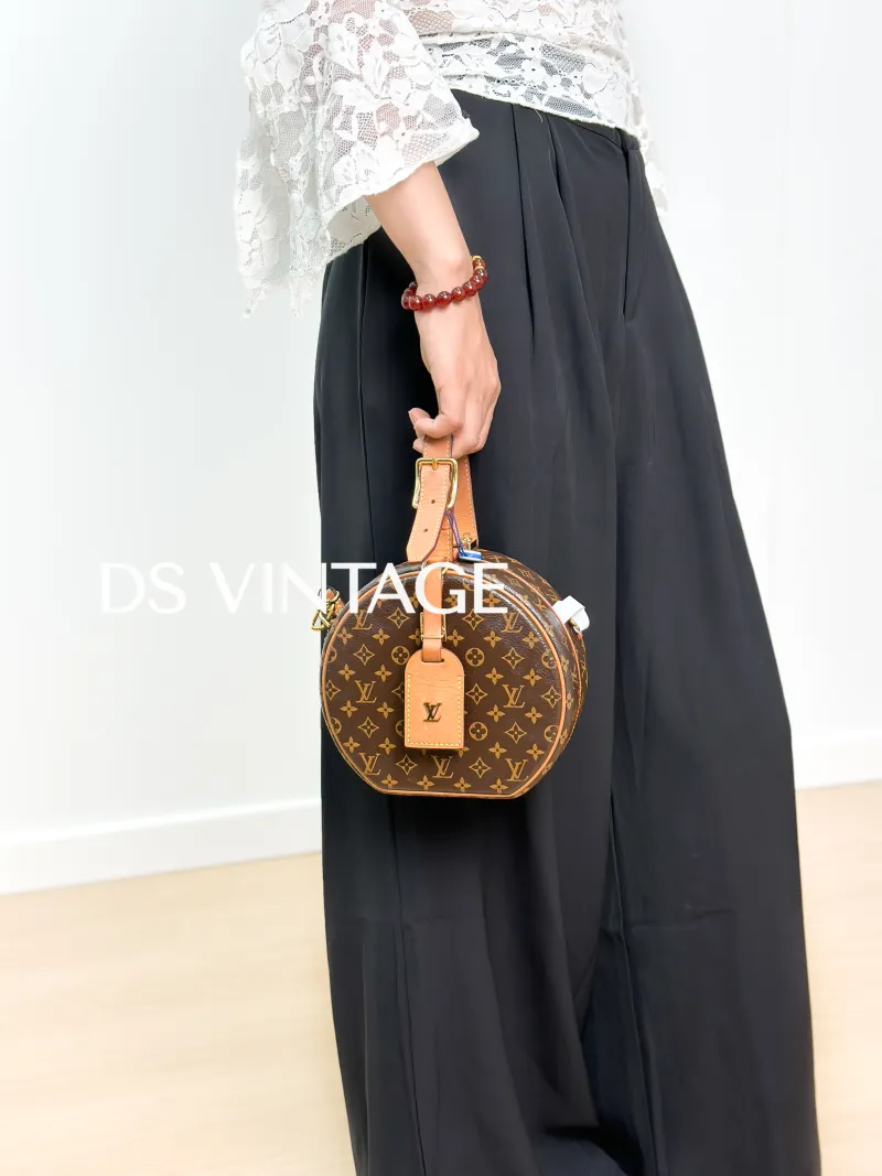 Louis Vuitton Crossbody Bag PETITE BOITE CHAPEAU Monogram PV Cmini17.5 × 7.5 × 16.5 cm — on-model view 3 of 4