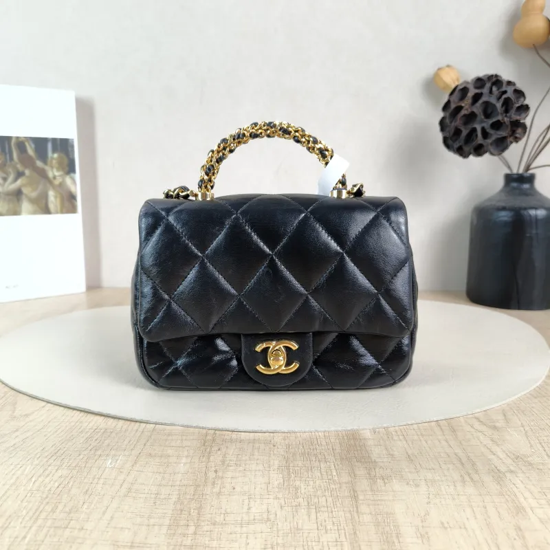 Chanel Crossbody Bag 24b Black Lambskin Mini 19 × 8.5 × 14 cm