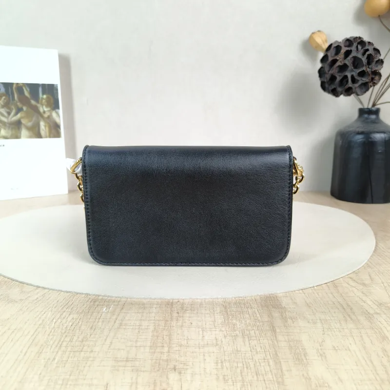 Louis Vuitton Crossbody Bag WALLET ON CHAIN LV BLOOM Chain Bagwoc Black Calfskinmini20 × 4 × 11.5 cm — cover view 3 of 5