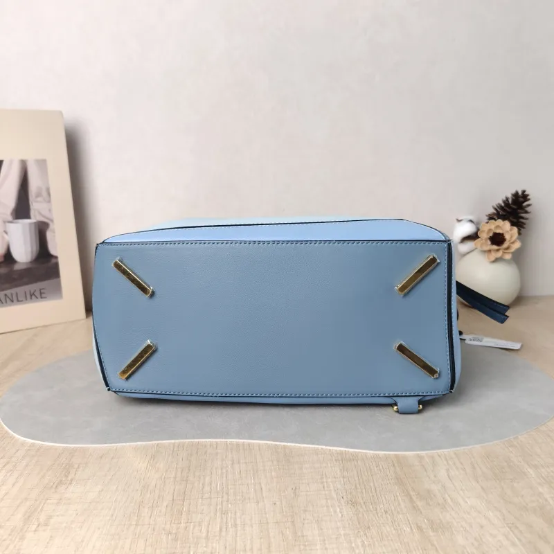 LOEWE Crossbody Bag Puzzle Blue Calfskin Medium 29 × 14 × 19.5 cm — cover view 4 of 6