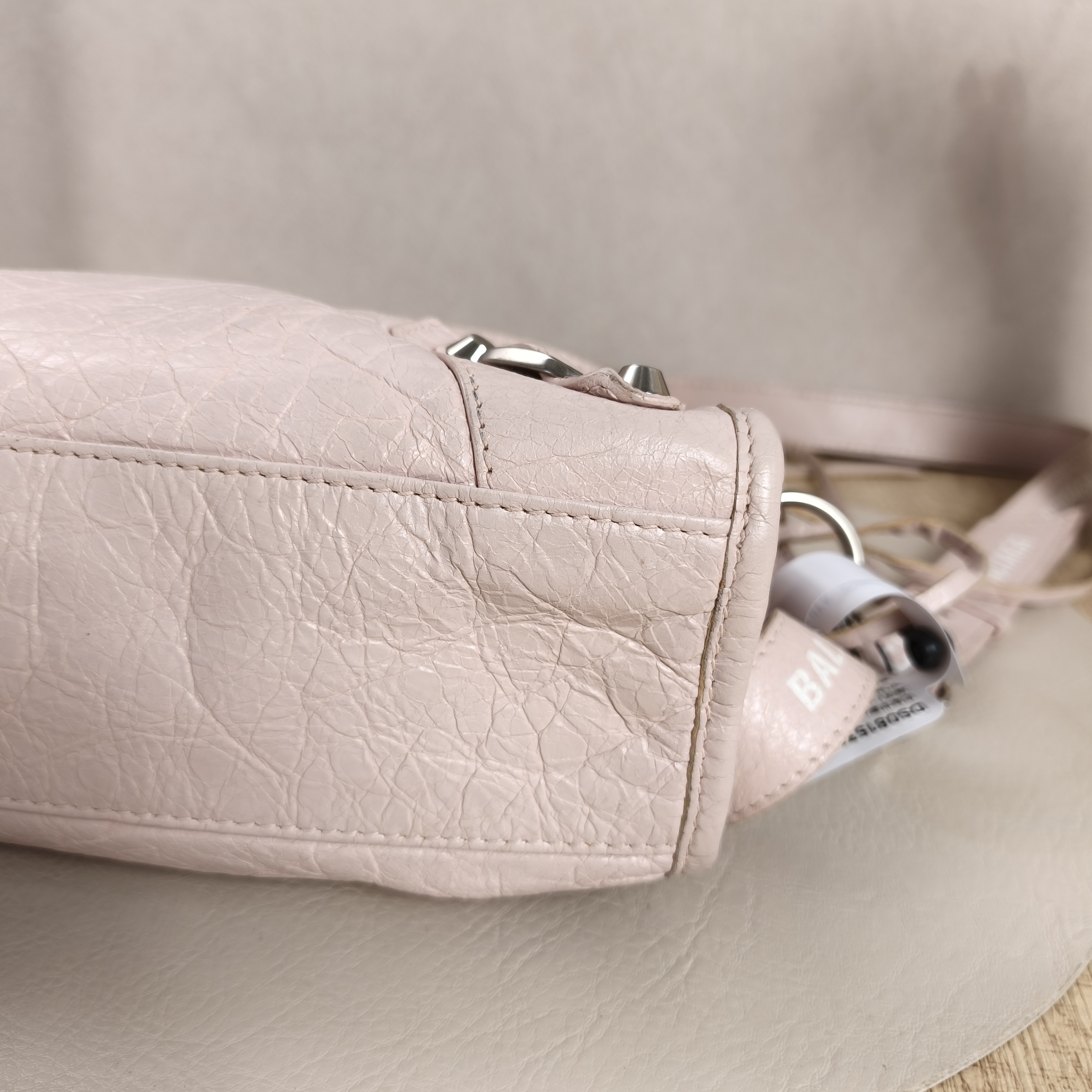BALENCIAGA Crossbody Bag Classic City Pink Lambskin24 × 10 × 16 cm — cover view 6 of 10