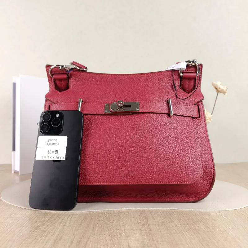 Hermès Shoulder Bag Jypsiere 31 K5 TC Calfskin Medium 31 × 14 × 25 cm T — cover view 2 of 5