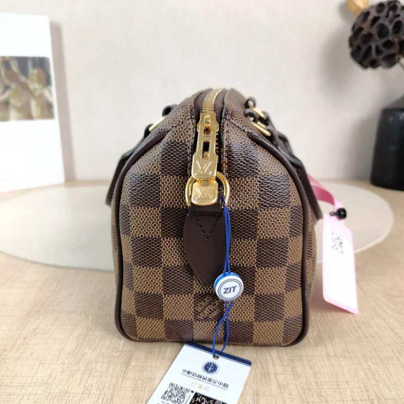 Louis Vuitton Crossbody Bag Speedy20 Shoulder Strap PVC Small 20.5 × 12 × 13.5 cm — detail view 8 of 10