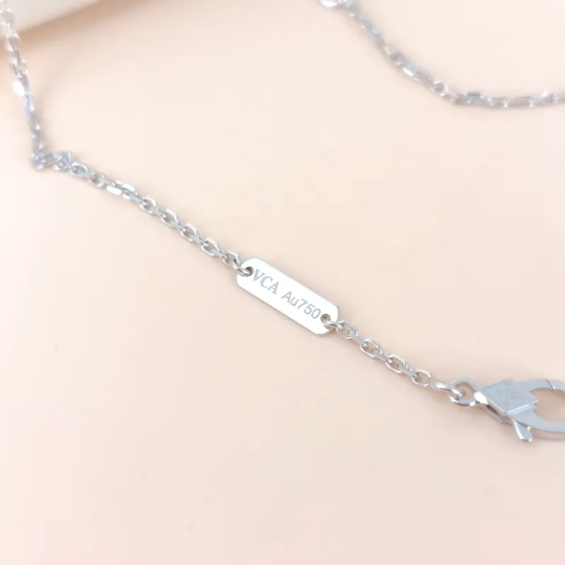 Van Cleef & Arpels Necklace Alhambra Alhambra Collection Necklace White Gold White Gold 18KW hite Gold Vintage Small 42cm — cover view 7 of 9