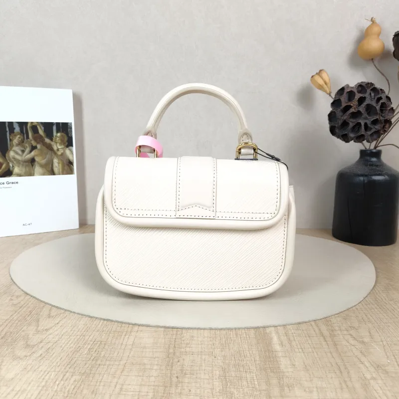 Louis Vuitton Crossbody Bag Hide and Seek Messenger Bag White Epi Embossed Calfskin One Size21 × 8 × 15 cm — cover view 5 of 5
