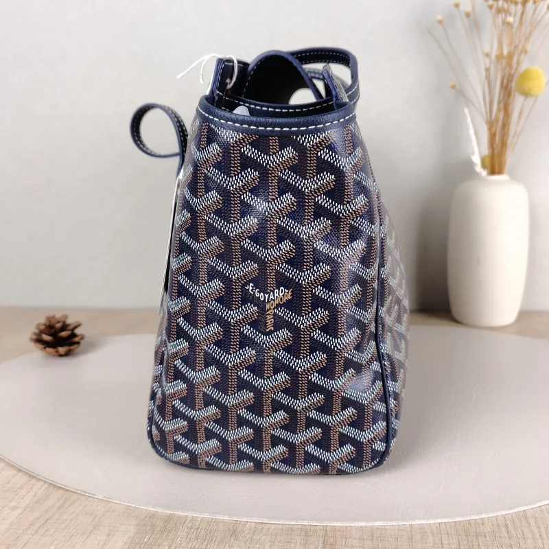 GOYARD Shoulder Bag Rouette Shoulder Bag Navy PVC Small31 × 14 × 23 cm — detail view 7 of 10