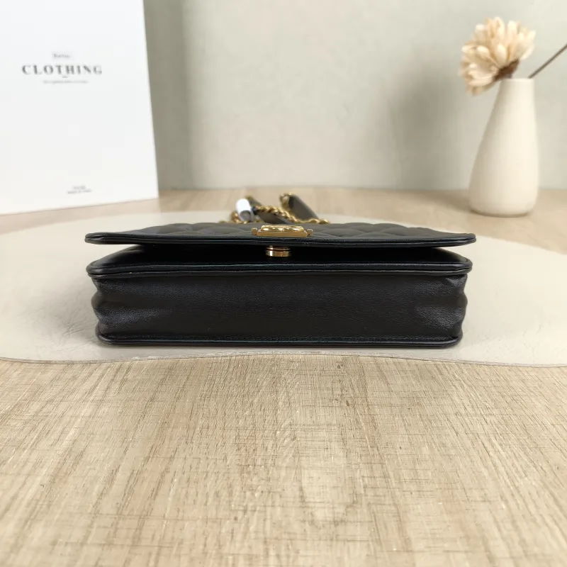 Chanel Crossbody Bag Le Boy WOC Black Lambskinmini19.2 × 3.5 × 12.3 cm — cover view 2 of 5