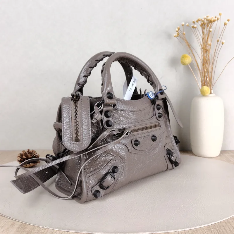 BALENCIAGA Crossbody Bag Classic City Brown Lambskin Mini 24 × 10 × 16 cm — cover view 3 of 5