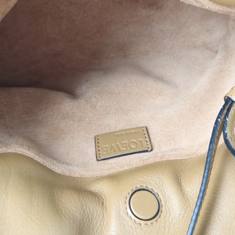 LOEWE Crossbody Bag Flamenco Calfskin Mini 24 × 9 × 18 cm — detail view 9 of 10