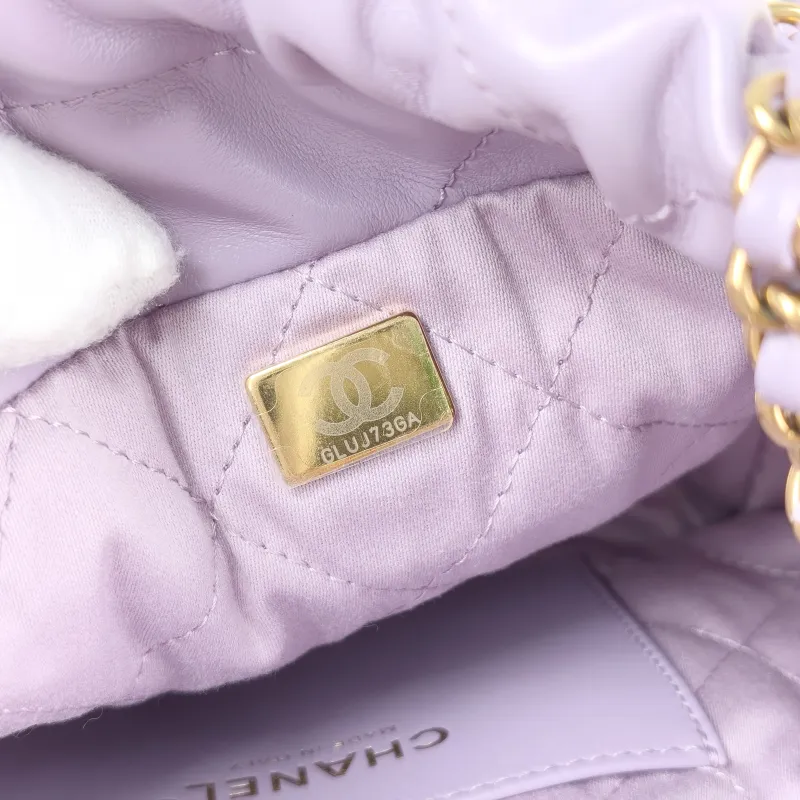 Chanel Crossbody Bag 22Bag Calfskin Mini 20 × 6 × 19 cm — detail view 6 of 12