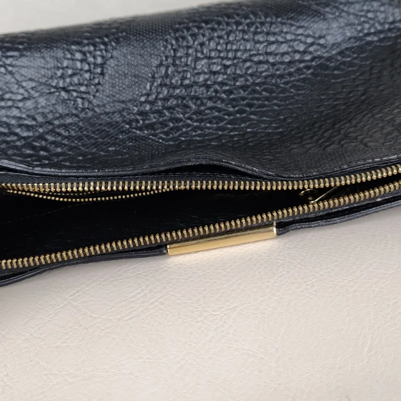 BURBERRY Crossbody Bag Crossbody Bag Black Calfskin One Size29.5 × 8.5 × 17 cm — detail view 9 of 11