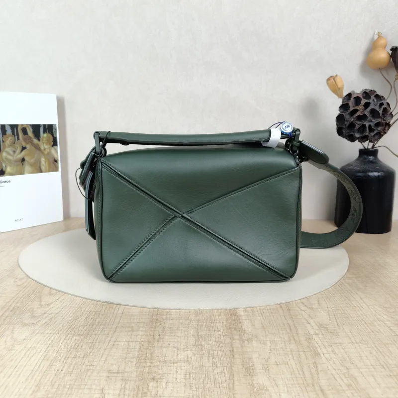 LOEWE Crossbody Bag Puzzle Green CC alfskin Small24 × 10.5 × 16.5 cm — cover view 3 of 5