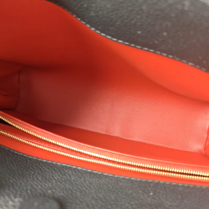 Louis Vuitton Top Handle Bag ASTRID Top Handle Bag Black Calfskin One Size31 × 15 × 22 cm — detail view 3 of 12