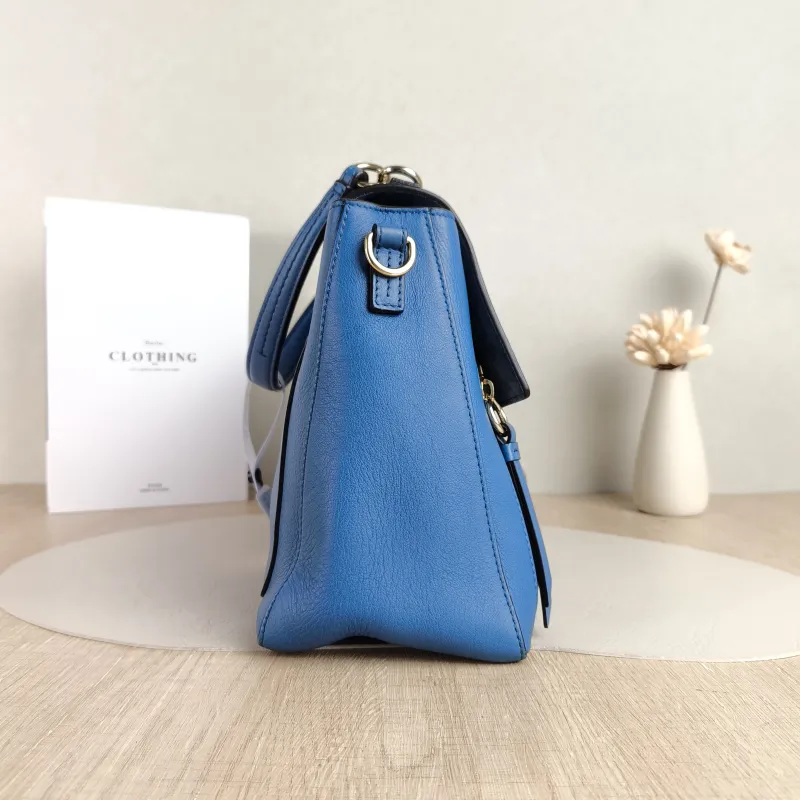 Chloé Crossbody Bag Crossbody Bag Blue Calfskin One Size 33 × 13 × 21 cm — detail view 2 of 12