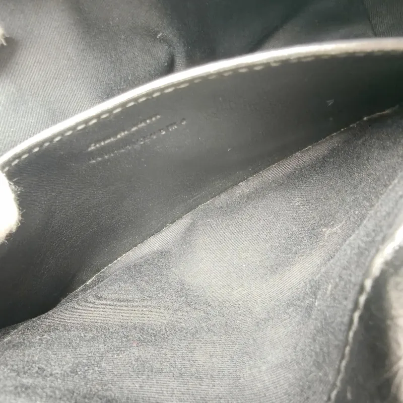 SAINT LAURENT Crossbody Bag Niki D Waxed Leather Calfskin Small21 × 7.5 × 16 cm — detail view 12 of 14