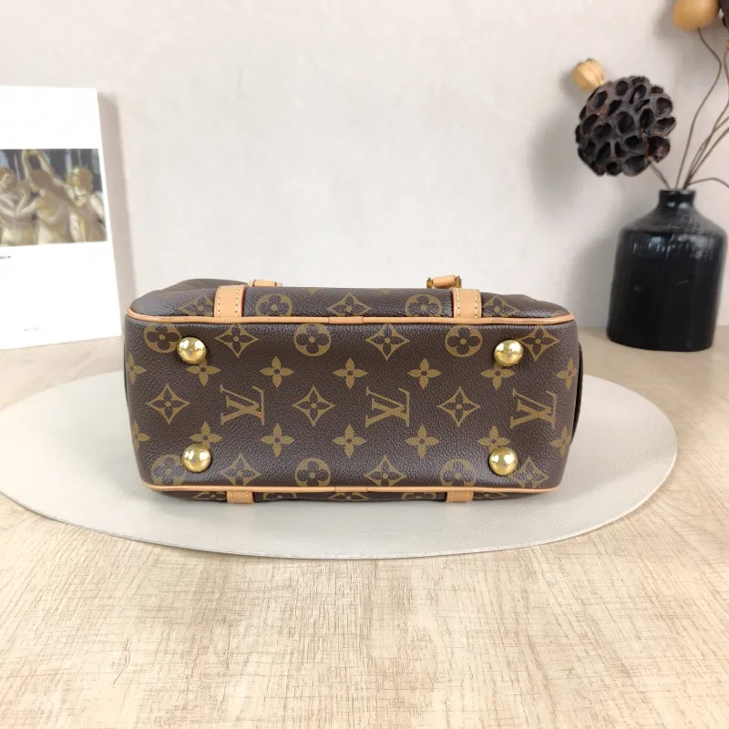 Louis Vuitton Shoulder Bag cite Monogram PVC One Size 26 × 11 × 16 cm — cover view 4 of 5