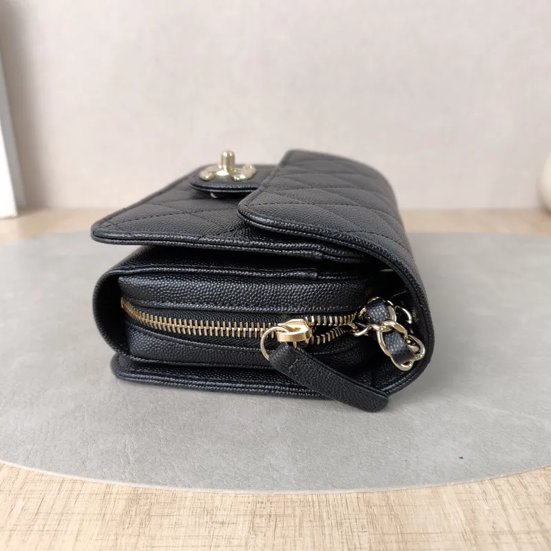 Chanel Crossbody Bag Edition Black Grained Calfskin 18 × 6 × 13.5 cm Microchip Edition — detail view 11 of 14