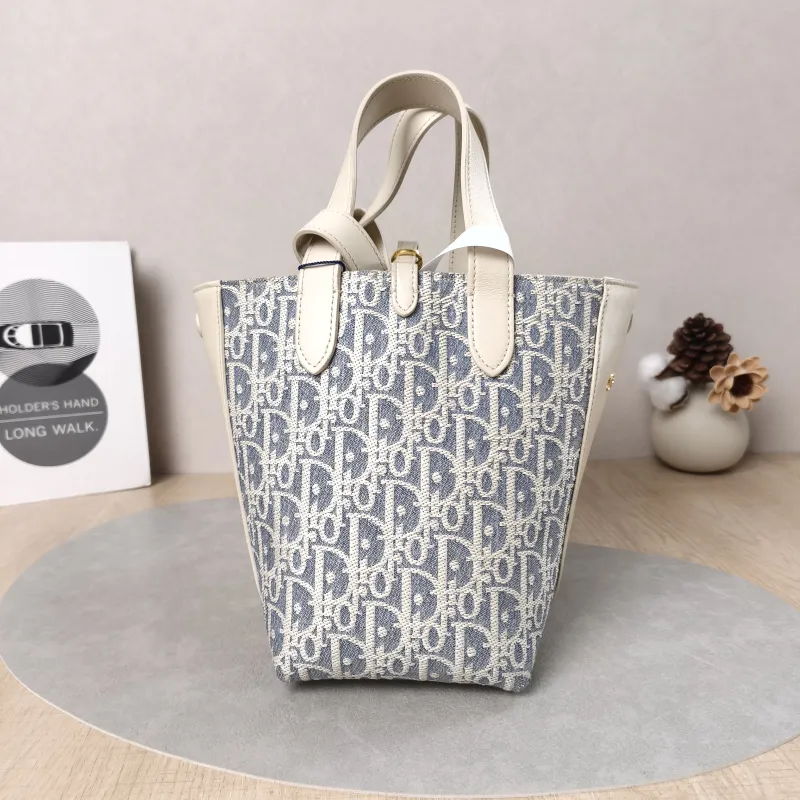 DIOR Top Handle Bag Signature Bucket Bag Beige · Blue Canvas · Calfskin Small21 × 11 × 19 cm — detail view 7 of 16