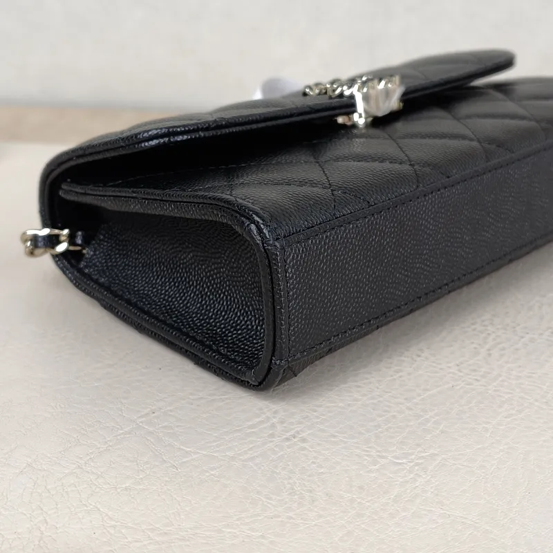 Chanel Crossbody Bag kelly Black Grained Calfskin One Size 18 × 4.5 × 10 cm — detail view 8 of 14
