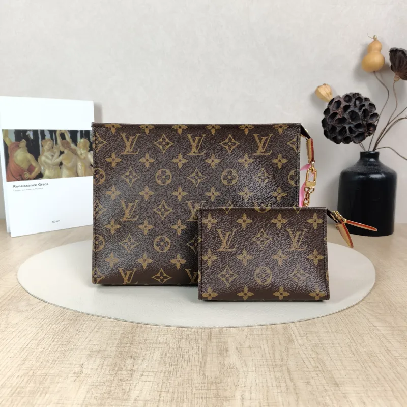 Louis Vuitton Shoulder Bag Toiletry Pouch On Chain Monogram PVC Large25 × 5.5 × 20 cm