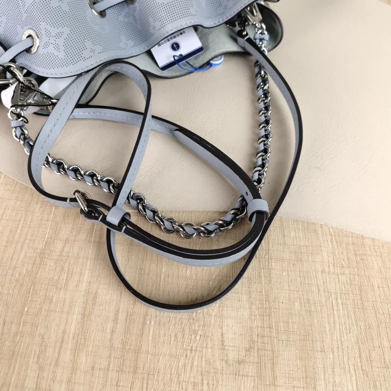 Louis Vuitton Crossbody Bag BELLA Blue Calfskin 22 × 14 × 20 cm — detail view 4 of 10