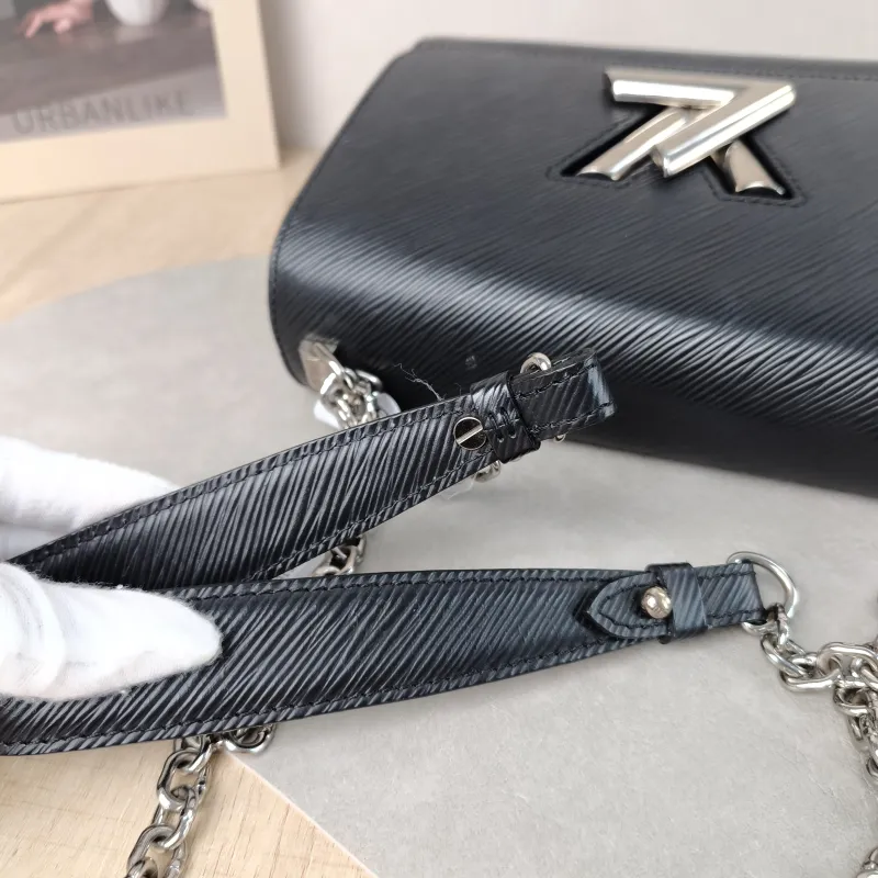 Louis Vuitton Crossbody Bag Twist Black Epi Embossed Calfskin Medium 23 × 9.5 × 17 cm — detail view 4 of 12
