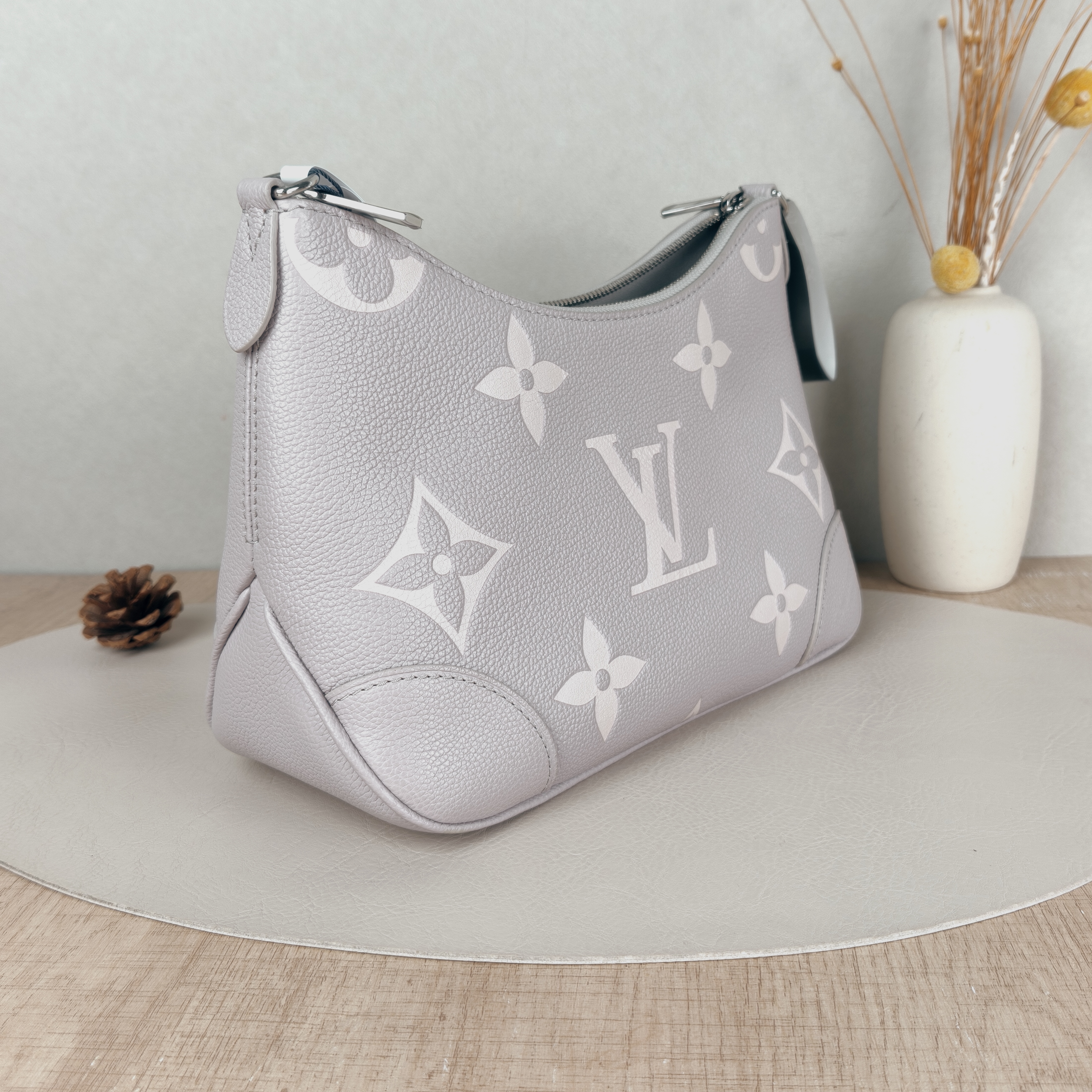 Louis Vuitton Crossbody Bag Boulogne Grey Empreinte Embossed Calfskin Monogram Small26 × 9.5 × 16 cm — cover view 5 of 5
