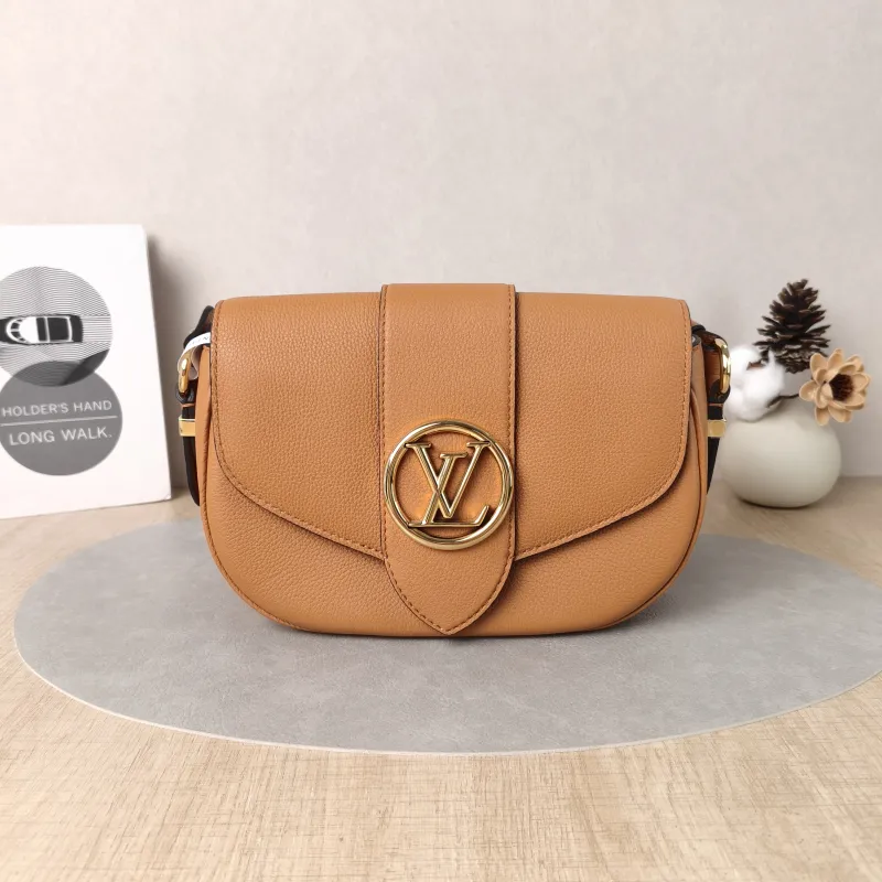 Louis Vuitton Crossbody Bag Pont 9 Soft Messenger Bag Calfskin Medium25 × 8 × 17.5 cm