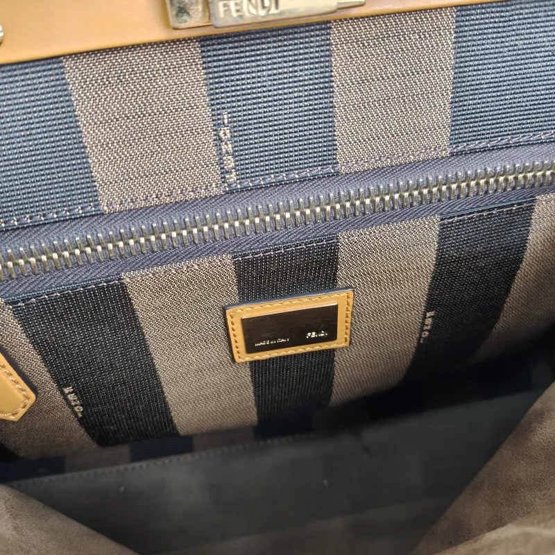 FENDI Top Handle Bag Peekaboo Brown Calfskin Medium 33.5 × 13 × 25.5 cm — detail view 2 of 13