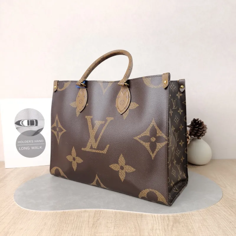 Louis Vuitton Shoulder Bag Onthego Medium Monogram PVC Medium 35 × 14 × 27 cm — cover view 3 of 5