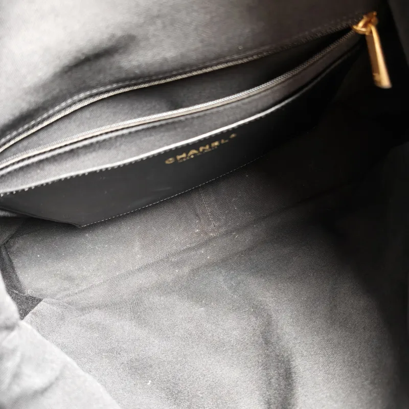 Chanel Shoulder Bag hobo Black Lambskin One Size 39 × 9 × 23 cm — detail view 4 of 12