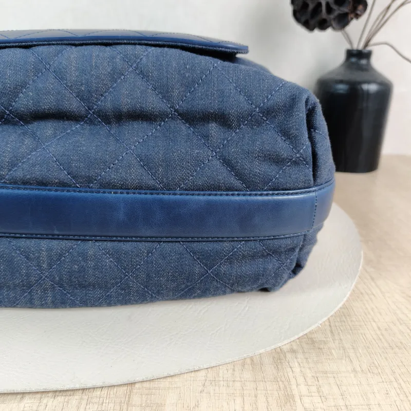 Chanel Shoulder Bag tote Blue One Size35 × 12 × 26 cm — detail view 9 of 13