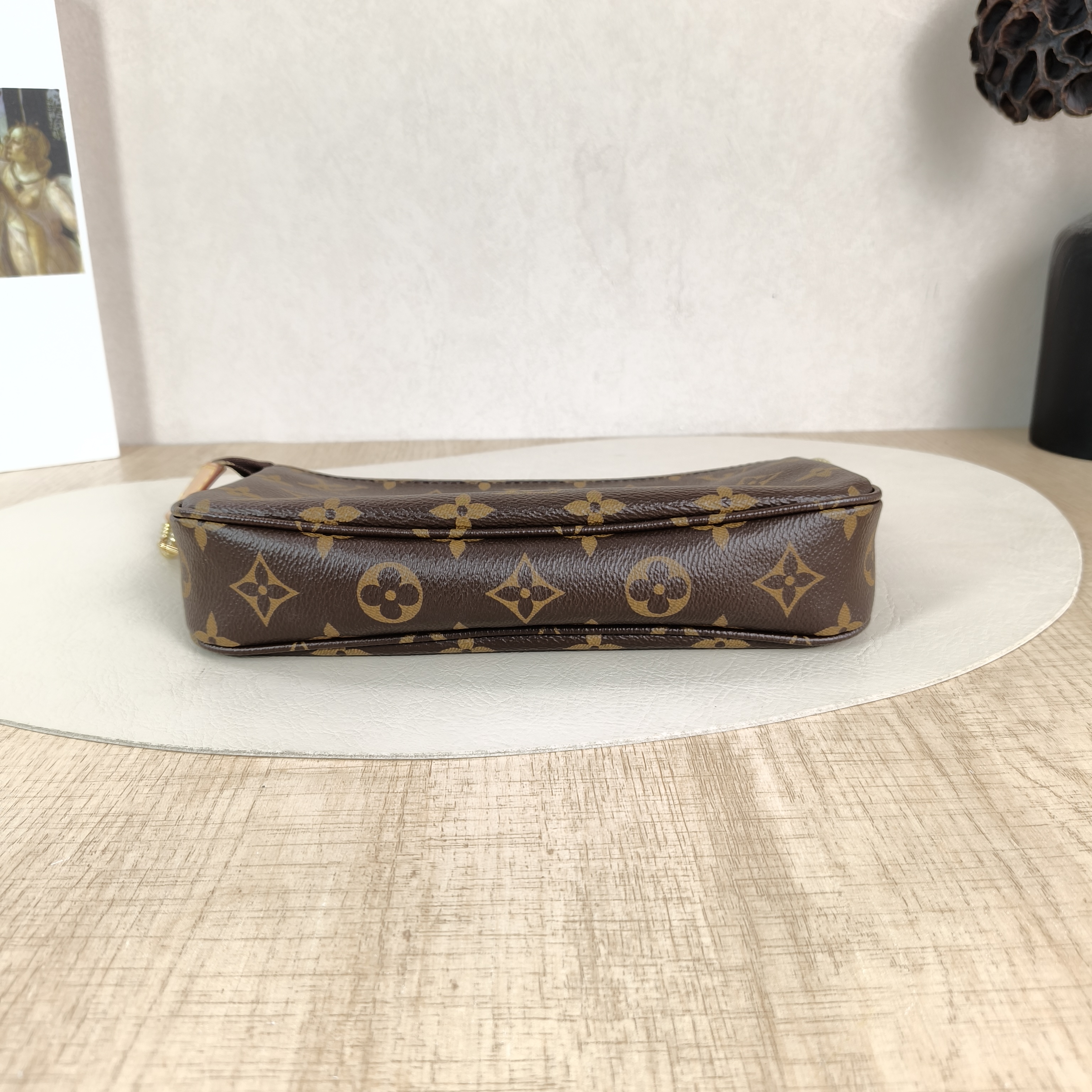 Louis Vuitton Shoulder Bag Pochette Accessoires Monogram PVC One Size22 × 4 × 13 cm — cover view 4 of 5