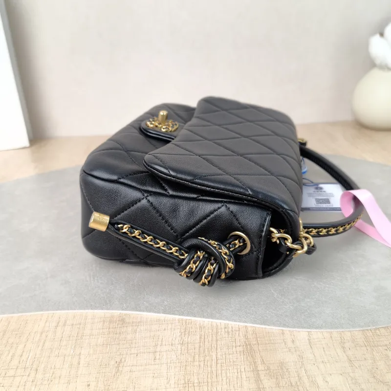 Chanel Crossbody Bag 25c Collection Woven Black Lambskin One Size 21 × 6 × 13 cm — detail view 1 of 12